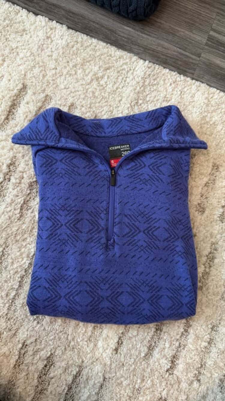 Icebreaker 100% Merino Wool quarter zip base layer - women’s S